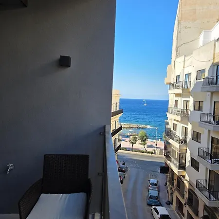 Spacious In Sliema- Near The Sea Appartement *