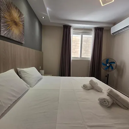Spacious In Sliema- Near The Sea *