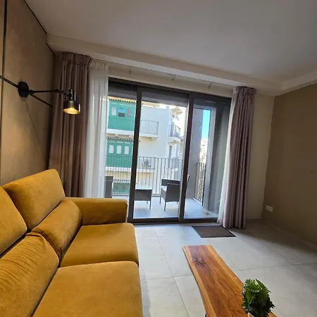 Spacious In Sliema- Near The Sea شقة سليمة
